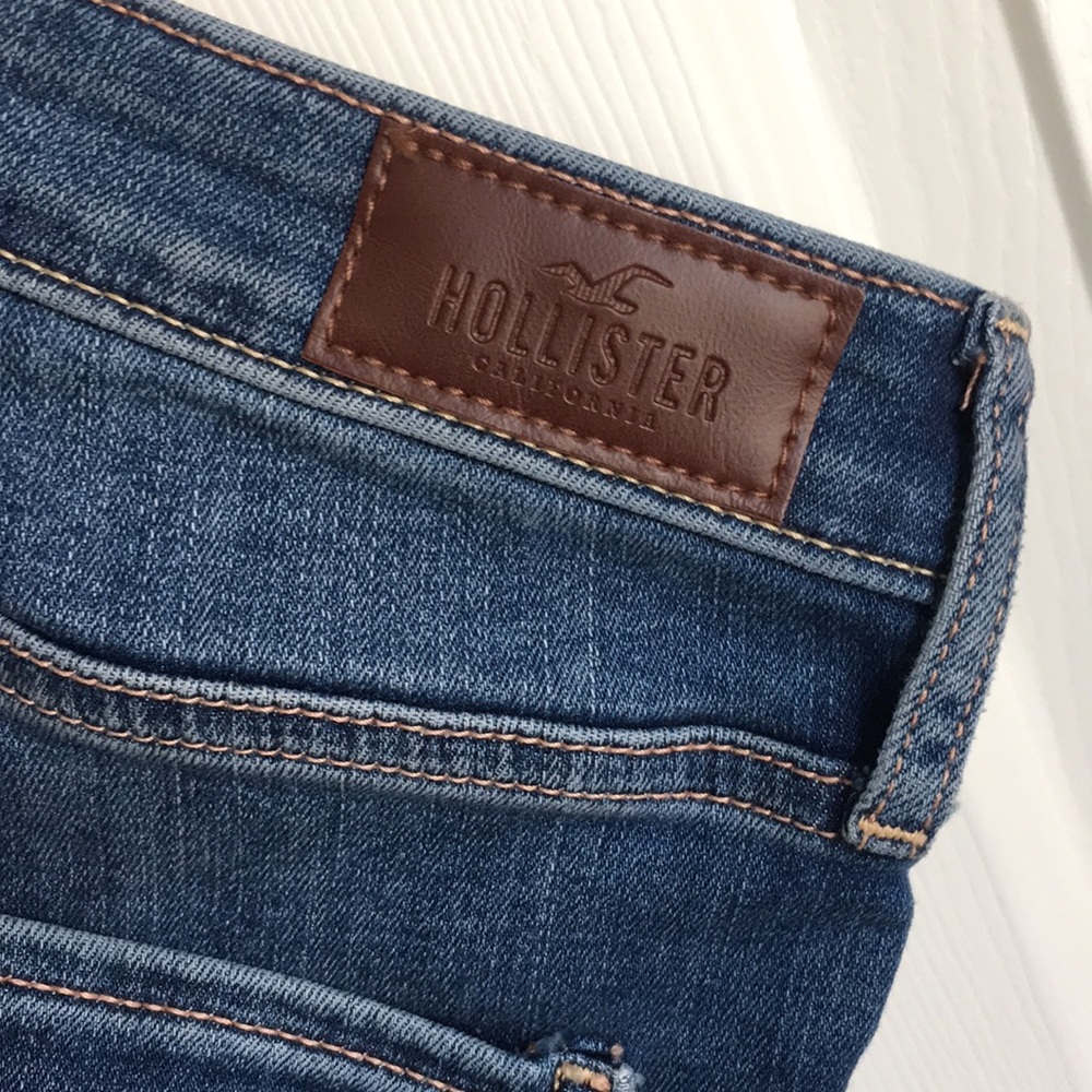 HOLLISTER Ultra High Rise Super Skinny